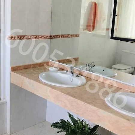Holiday home Atopadiza B